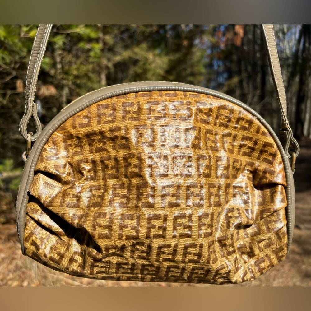 Vintage ✨Fendi Crossbody Bag - Picture 2 of 11